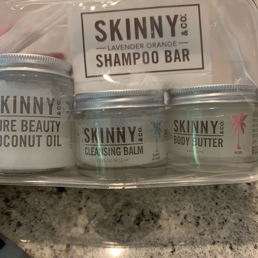 Skinny & Co 4 pc full-size set